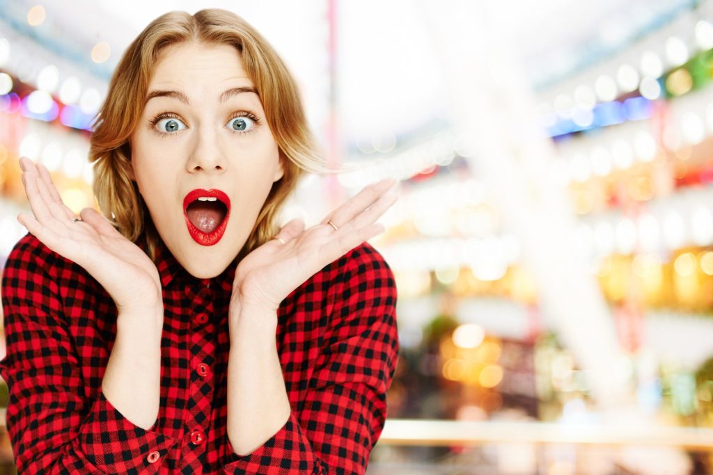 Bất ngờ tiếng Anh là gì