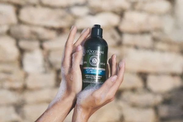 Dầu gội đầu tiếng Trung là gì