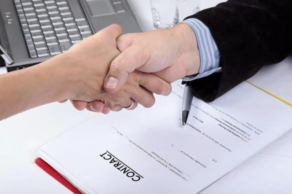 Hợp đồng lao động tiếng Nhật là gì