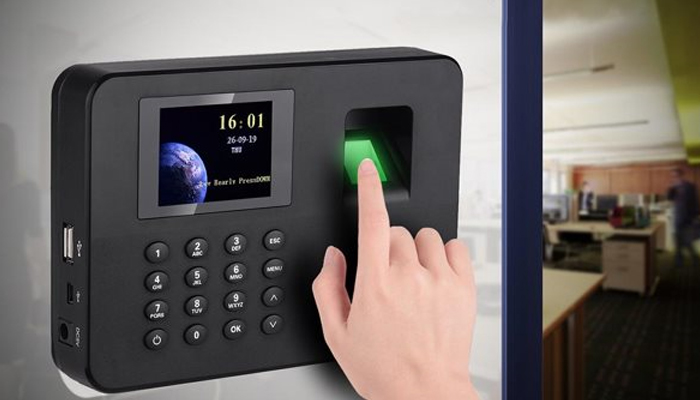 Máy chấm công vân tay tiếng Trung là gì