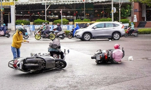 Ngã xe trong tiếng Nhật là gì