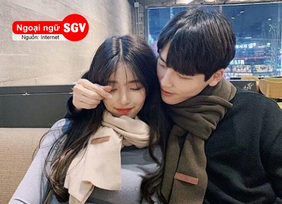 Công khai người yêu tiếng Anh là gì