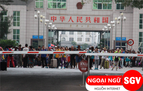 Cửa khẩu Móng Cái tiếng Trung là gì